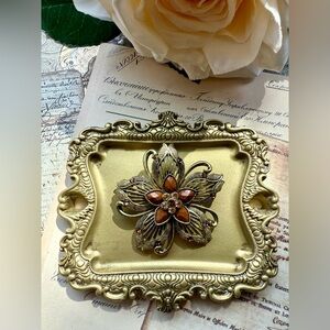Large Vintage Antique-Style Brooch